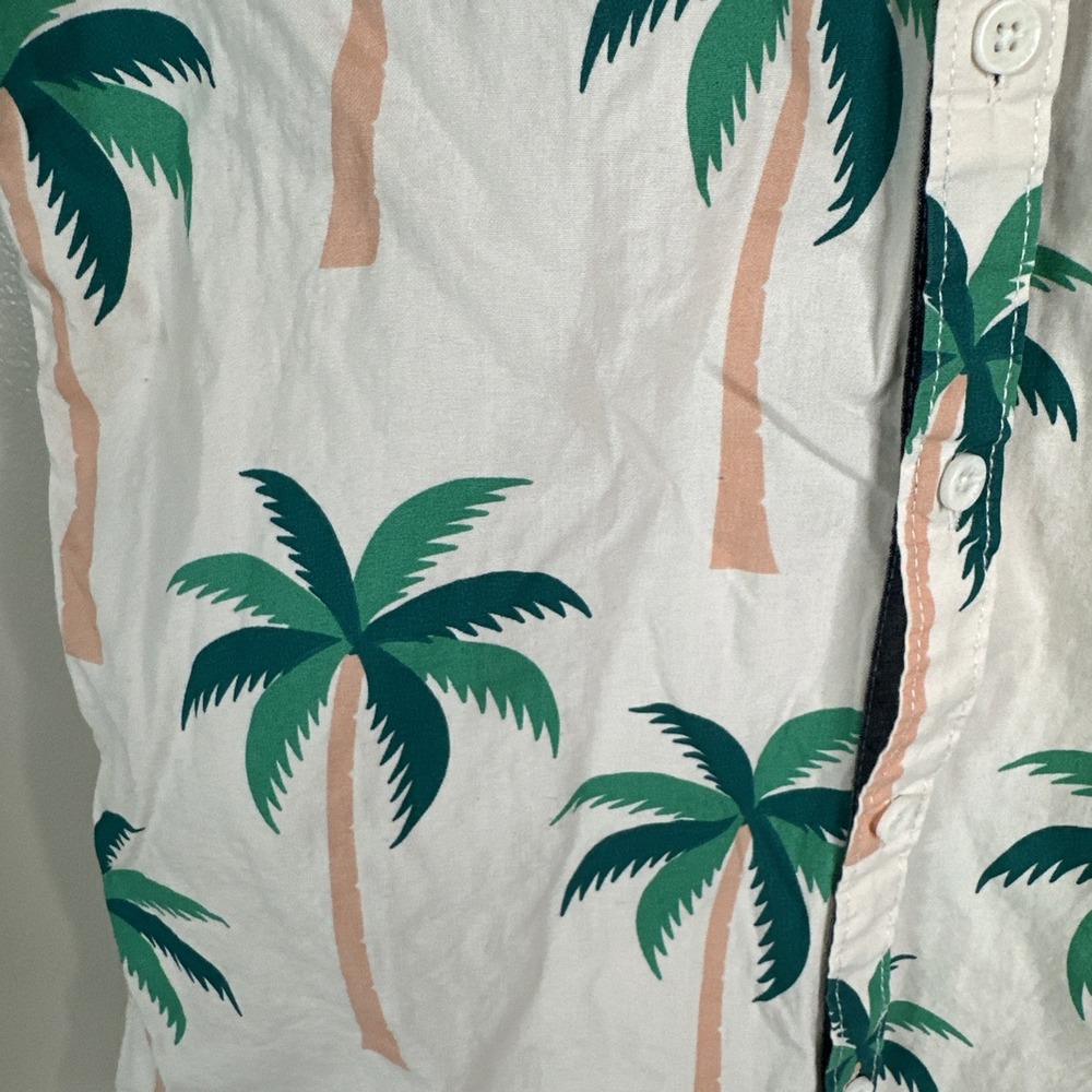Free Planet Mens Shirt Size S Button Up Short Sleeve Palm Tree 100% Cotton - Picture 3 of 10